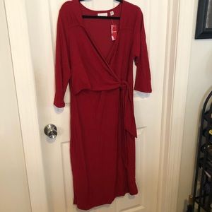 Avenue. Women's Red dress. Size 14/16.